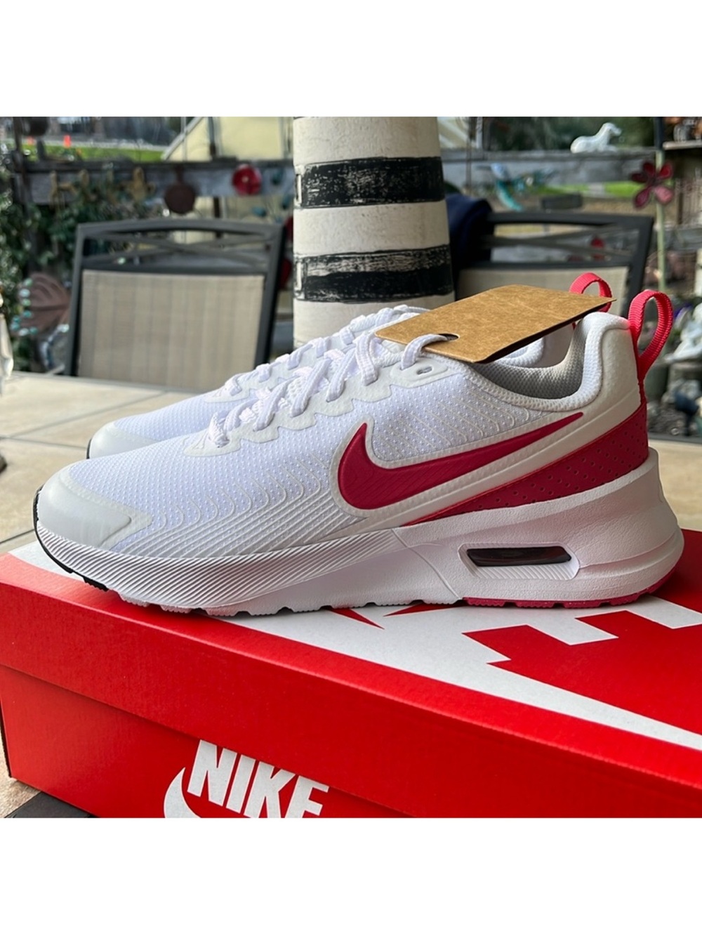 Nike White & Pink Air Cushion Running Sneakers